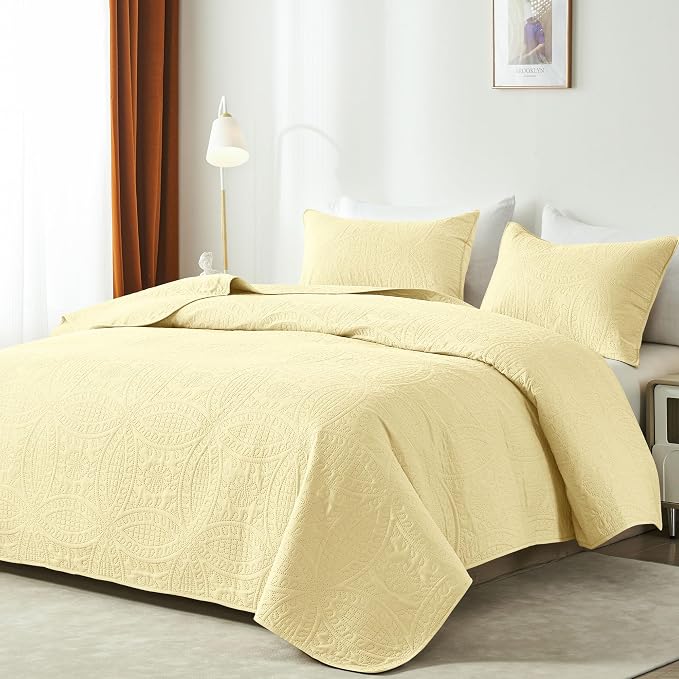 akkialla Butter Yellow King/Cal King Quilt Set,Ultrasonic Lightweight Bedspread Coverlet for Modern Minimalist Bedroom,Soft Microfiber Coin Pattern Bedding,3-Piece (1 Quilt,2 Pillow Shams)
