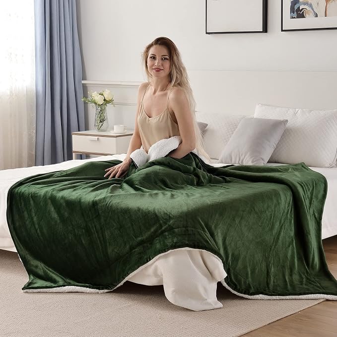 SOCHOW Sherpa Fleece Throw Blanket, 60x80 inches, Olive Green | Double-Sided Super Soft Luxurious Plush Blanket Twin Size