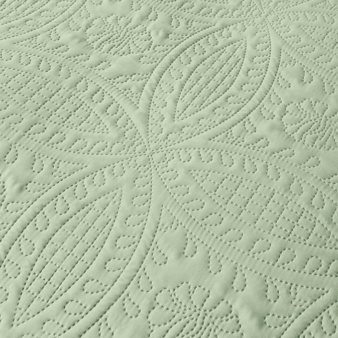 akkialla Quilts Queen Size,Sage Green Ultrasonic Full/Queen Quilt Set,Lightweight Soft Bedspread Coverlet,Modern Style Coin Pattern Bed Cover for All Seasons,3 Piece(1 Quilt,2 Pillow Shams)