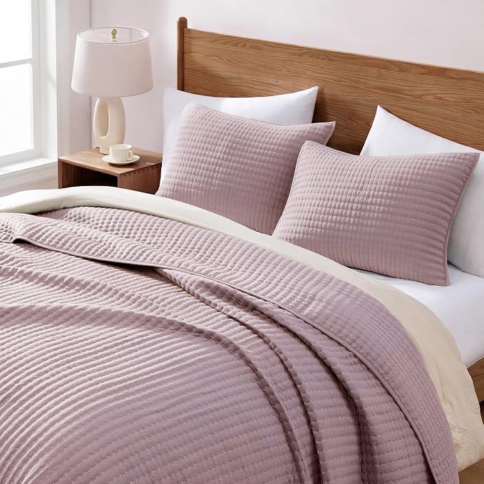 King Size Quilt-Lightweight Bedspreads Dusty Mauve King Quilt Bedding Set | Soft Coverlet with 2 Pillow Shams for All Seasons, Suitable for Bed, Couch, 3 Pieces, 106"x94"