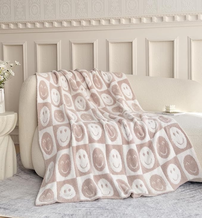Ultra Soft Cozy Happy Smiling Face Checkered Knitted Throw Blanket Fluffy Microfiber Checkerboard Bed Blanket Lightweight Both Sides Blanket for Couch Sofa Bed (Smile Cream, Throw 50“x60”)