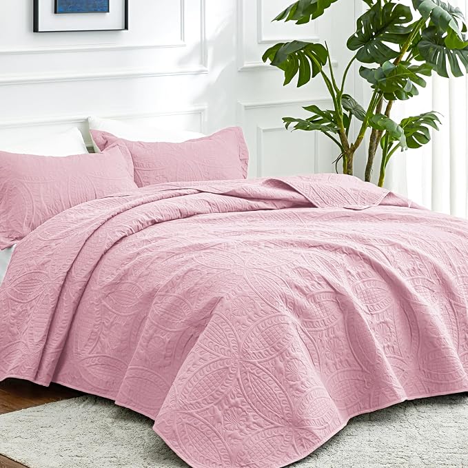 Love's cabin Quilts for Full Bed Pink Bedspreads Bedding Set - Lightweight Bedspread Comforter - Coin Pattern Bedding Coverlet for All Season - 3 Pieces (1 Quilt, 2 Pillow Shams)