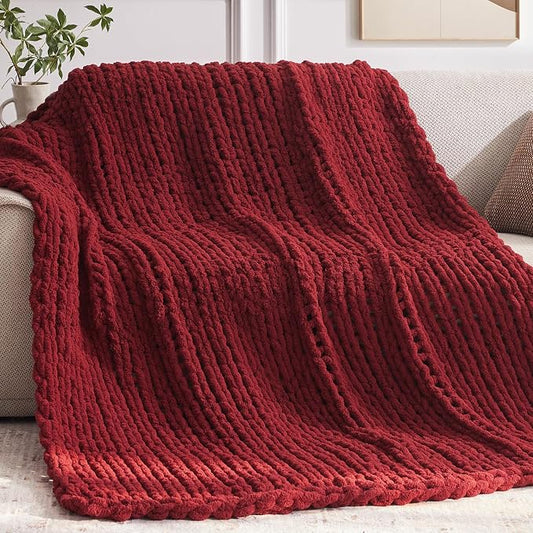 Negwoo Chunky Knit Throw Blanket, Knitted Throw Chenille Yarn, 40"*50" | Soft Thick Cable Knitted Blankets, Handmade Big Thick Blanket, Machine Washable Cute Comfy Blanket for Home Decor, Red