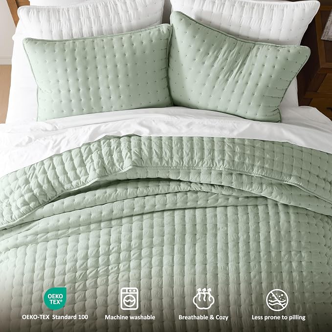 WDCOZY Sage Green King Size Quilt Bedding Sets with 2 Pillow Shams, Lightweight Soft Bedspread Coverlet, Quilted Blanket Thin Comforter Bed Cover for All Season, 3 Pieces, 104x90 inches