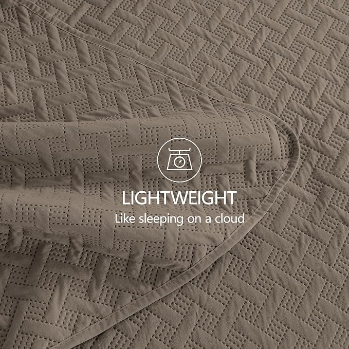 FLYMME Twin Quilt Set,Lightweight Mocha Brown Bedspreads,Basket Weave Pattern,Ultra Soft Microfiber Bedspread Bed Coverlet 2 Pieces for All-Seasons (1 Quilt,1 Shams)