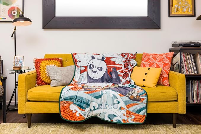 Silver Buffalo Kung Fu Panda Chinese Po, Fleece Throw Blanket, 45x60in | Characters, Soft and Cozy, 180 GSM
