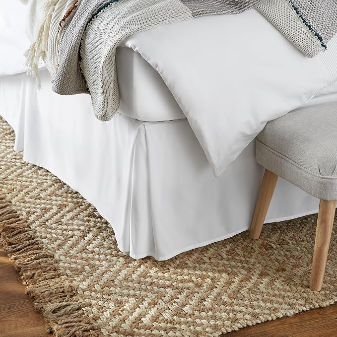 Amazon Basics Lightweight Pleated Dust Ruffle Bed Skirt, Full, Bright White, Wrinkle and Fade Resistant, Machine Washable, Polyester (Pack of 8)