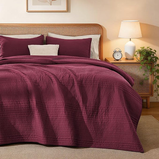 Love's cabin King Size Cotton Quilt Set, 100% Cotton Fabric Striped Textured Coverlet with Crinkled Look, Lightweight Quilted Bedspread for All Season, Includes 2 Pillow Shams, Burgundy