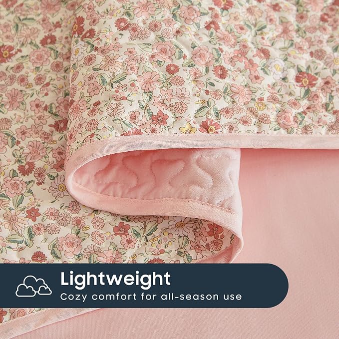 Wake In Cloud - Floral Quilt Set, Cute Vintage Flower Cottagecore Shabby Chic for Women Teen Girls, Reversible Lightweight Bedspread Coverlet, 3 Pieces, Cream Pink, Queen/Full Size