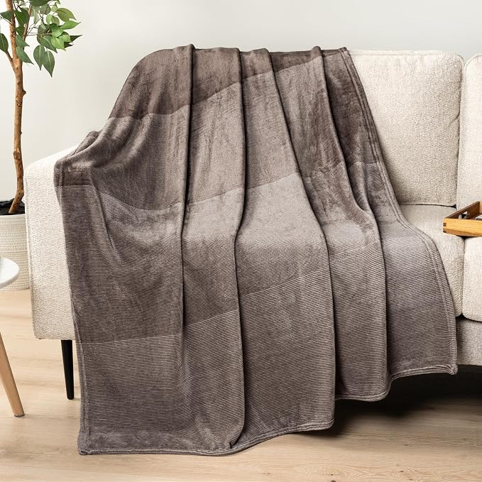 PAVILIA Taupe Ombre Fleece Throw Blanket for Couch Sofa Bed, 50x60