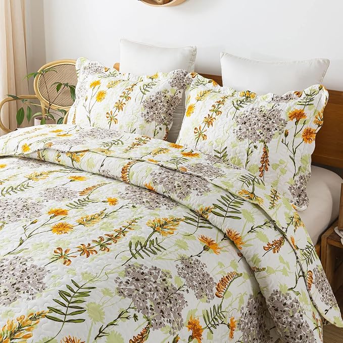 Travan 3-Piece Quilt Set Quilted Bedspread Lightweight Reversible Coverlet Set Floral Printed Oversized Quilted Bedding Set with Shams for All Season, Yellow Flower, King Size