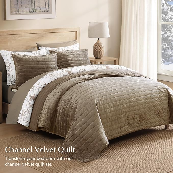 WRENSONGE Velvet Quilt Set King Size- Taupe Quilt Bedding Set with 2 Shams | Lightweight Luxury Velvet Comforter, Modern Bedspread Coverlet for All Seasons