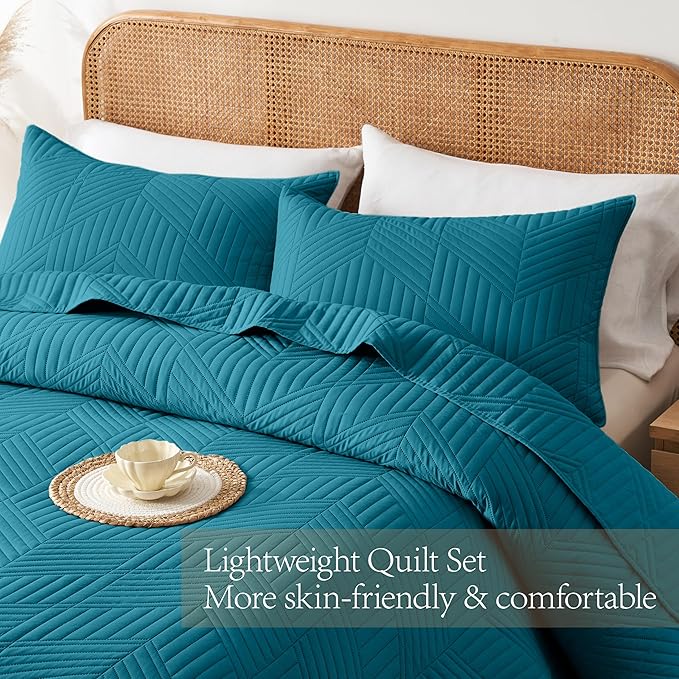 Davulos Twin Quilt Set,Teal Lightweight Reversible Bedspread for All Seasons,Soft Modern Microfiber Geometric Coverlet for Dorm Room or Guest Bedroom(1 Quilt,1 Pillow Sham)