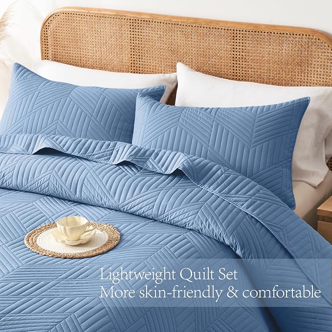 Davulos Queen Quilt Bedding Set,Bluish Grey Ultrasonic Full/Queen Quilt Set Reversible Microfiber Bedspread,Lightweight Soft Modern Geometric Coverlet Set for All Seasons(1 Quilt,2 Pillow Shams)