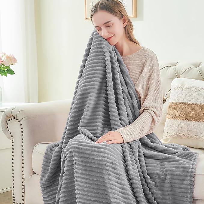 BEDELITE 3D Ribbed Jacquard Grey Fleece Throw Blanket for Couch, 50x60 Inch | Soft Warm Decorative Fluffy Blanket, Cozy Plush Lightweight Fuzzy Throw Blanket for Bed Sofa Home Room Decor, Gift for Women