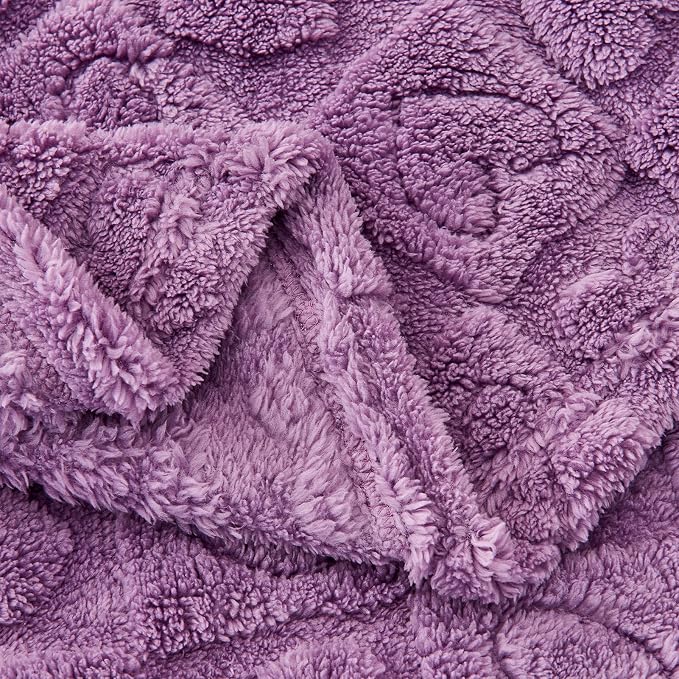 FY FIBER HOUSE Throw Blankets with Heart Checkered,Soft Warm Blankets for Lover Mom Father Gifts,Washable Lightweight Fuzzy Blanket for Couch Sofa Bed Office All Season(Lavender,90"x90")