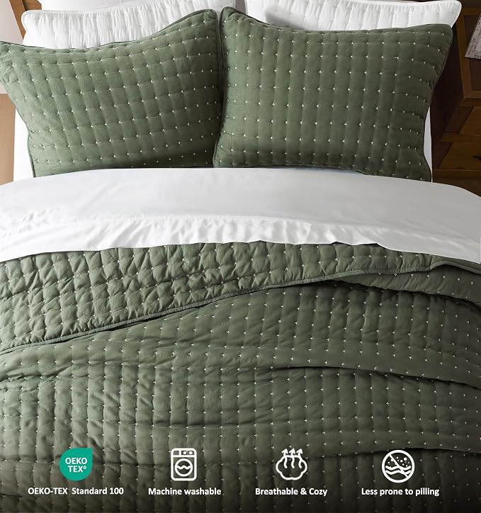 WDCOZY King Size Quilt Bedding Sets with 2 Pillow Shams, Lightweight Soft Bedspread Coverlet, Quilted Blanket Thin Comforter Bed Cover for All Season, 3 Pieces, 104x90 inches, Moss Green