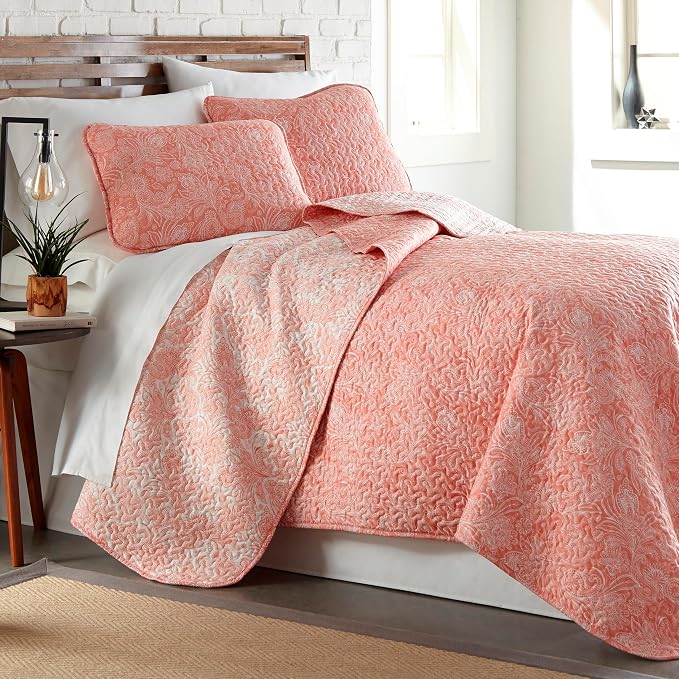 Southshore Fine Living, Inc. Paisley Quilt Queen Size Bedding Set, Summer Coverlet, Boho Bedspread, 3-Piece Farmhouse Bedding with Two Matching Pillow Shams, Full/Queen Bed Set, Reversible Coral