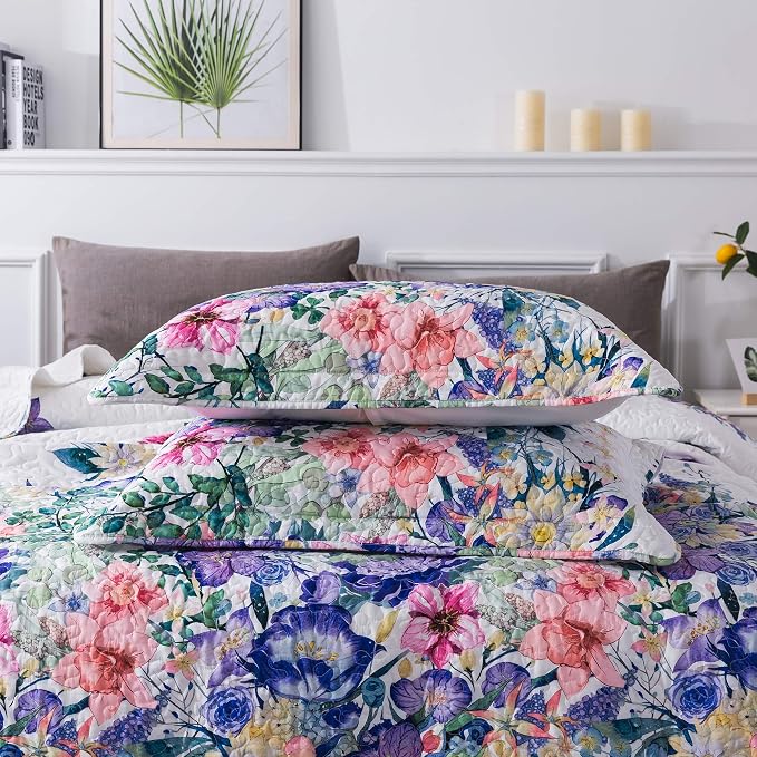 Travan Queen Quilt Set 3-Piece Bedspread Quilted Oversized Lightweight Microfiber Coverlet Set with Shams Violet Purple Floral Pattern Quilted Bedding Set for All Season, Queen