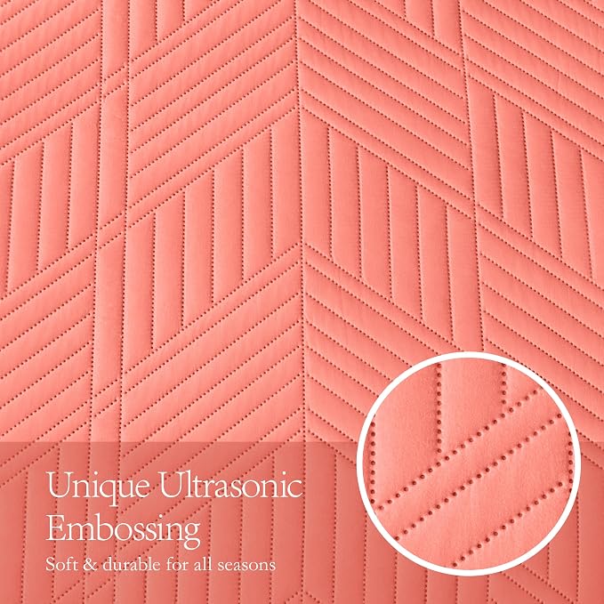 Davulos King/Cal King Quilt Set in Coral,Soft Reversible Microfiber Bedspread for All-Season Use in Bedroom or Dorm,Lightweight Modern Geometric Coverlet (1 Quilt, 2 Pillow Shams)