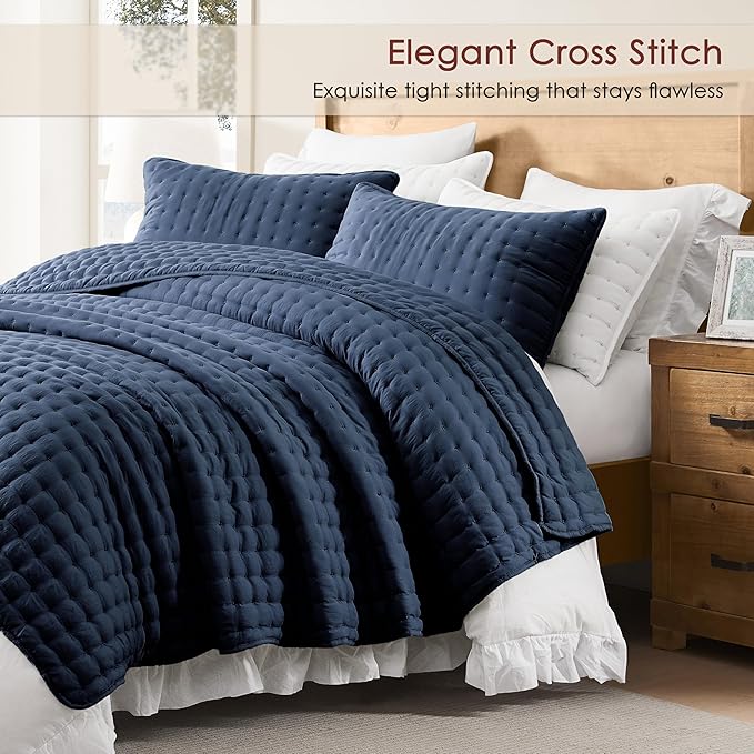 WDCOZY Navy Blue King Size Quilt Bedding Sets with Pillow Shams, Lightweight Soft Bedspread Coverlet, Quilted Blanket Thin Comforter Bed Cover, All Season Summer Spring, 3 Pieces, 104x90 inches