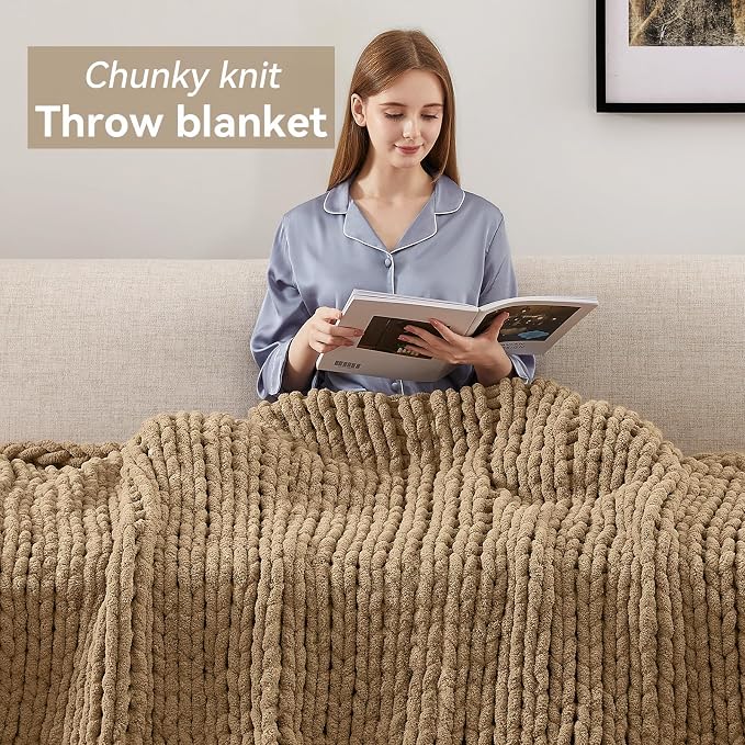 Negwoo Chunky Knit Throw Blanket, Knitted Throw Chenille Yarn, 50"*60" | Soft Thick Cable Knitted Blankets, Handmade Big Thick Blanket, Machine Washable Cute Comfy Blanket for Home Decor,Light brown