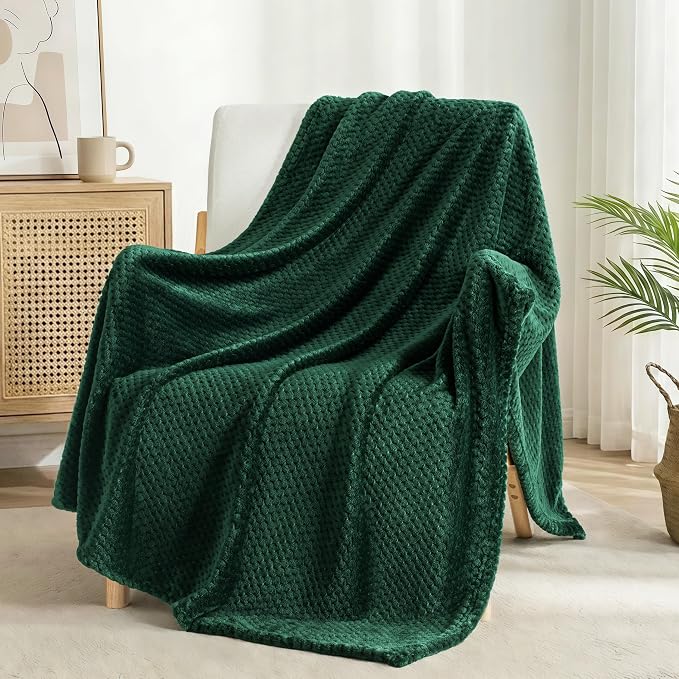 Exclusivo Mezcla Soft Waffle Fleece Bed Blanket Twin XL Size, Green | Lightweight Plush Blanket for Bed, Couch, Sofa, Cozy Fluffy Design for Bedroom, Guest Room, All Season, 90x66 Inches