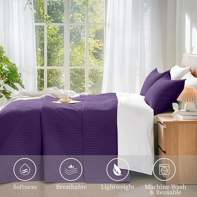 Davulos King/Cal King Quilt Set in Deep Purple, Soft Reversible Microfiber Bedspread for All-Season Use in Bedroom or Dorm, Lightweight Modern Geometric Coverlet (1 Quilt, 2 Pillow Shams)