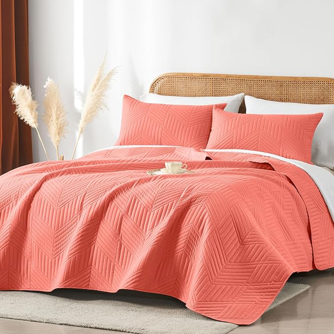 Davulos Twin Quilt Set,Coral Lightweight Reversible Bedspread for All Seasons,Soft Modern Microfiber Geometric Coverlet for Dorm Room or Guest Bedroom(1 Quilt,1 Pillow Sham)