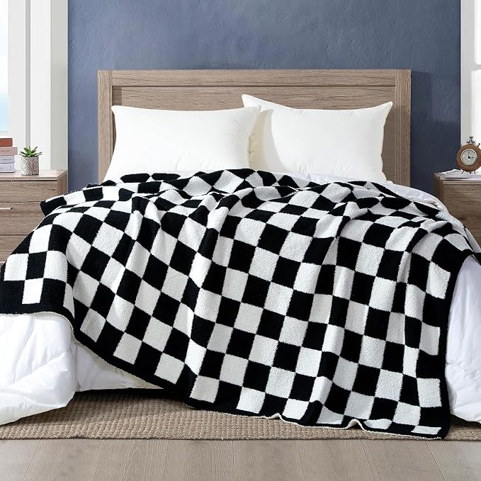 Elegant Comfort Premium Checkered Reversible Throw Blanket - Ultra Soft and Lightweight, Luxury Knitted Breathable Fleece for Couch, Bed, Sofa - Warm Velvet Fluffy Throw, 50 x 70 Inch, Black