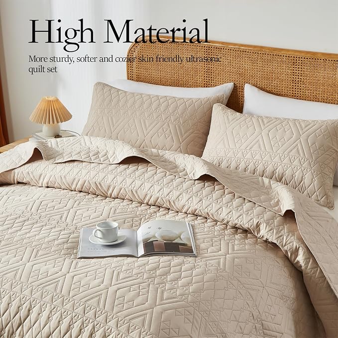akkialla Twin Size Quilt Bedding Set,Beige Lightweight Microfiber Soft Bedspreads,Modern Style Geoetric Pattern Coverlet Set for All Seasons,2 Piece(1 Quilt,1Pillow Sham)