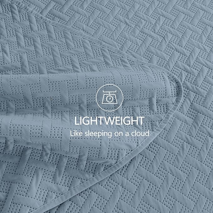 FLYMME Oversized King/California King Quilt Set 118"x106", Dusty Blue 3-Piece Floor-Length Bedspread, Premium Microfiber Lightweight Coverlet for King/California King Bed (1 Quilt, 2 Shams)