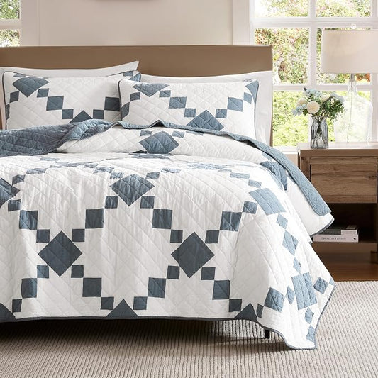 WDCOZY 100% Cotton Quilt Queen Size, Lightweight Reversible Gingham Patchwork Bedding Set with 2 Pillow Shams, Blue Block Pattern Farmhouse Bedspread Shabby Chic Coverlet Thin Comforter All Seasons