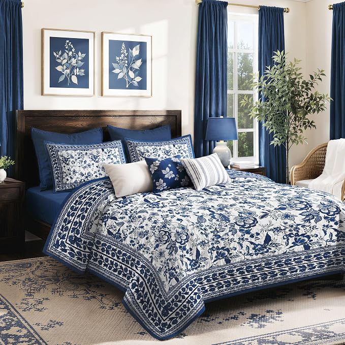 FLYMME Blue and White Vintage Floral Quilt Set Full/Queen Size, 3-Piece Classic Reversible Bedspread Coverlet with 2 Pillow Shams, Lightweight Botanical Bedding Set for All Season