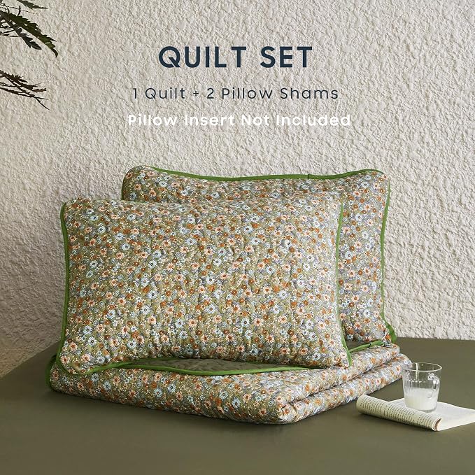 Wake In Cloud - Floral Quilt Set, Cute Vintage Flower Cottagecore Shabby Chic for Women Teen Girls, Reversible Lightweight Bedspread Coverlet, 3 Pieces, Olive Green, Twin/Twin XL Size