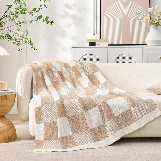 Snuggle Sac Checkered Blanket, Beige Throw Blanket for Couch Plaid Microfiber Fluffy Warm Cozy Soft Oversized Throw XL Reversible Checkered Blankets for Sofa, Chair, Bed, 50x70 inches