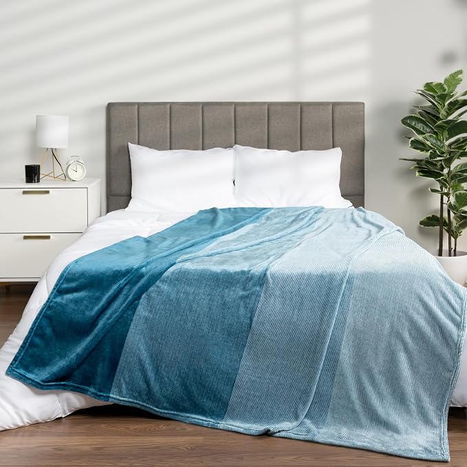 PAVILIA Teal Blue Ombre Fleece Throw Blanket for Couch Sofa Bed, 50x60