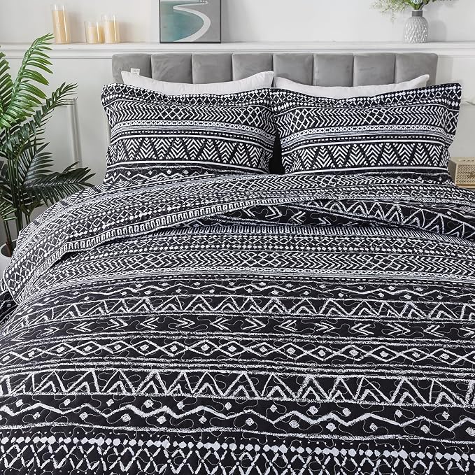 Travan 3-Piece King Quilt Set Striped Pattern Microfiber Soft Lightweight Bedding Set with Shams for All Season, Black Strips, King Size