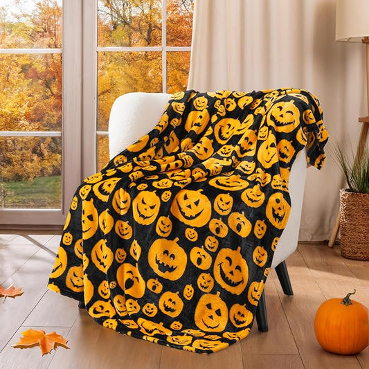 PAVILIA Halloween Throw Blanket | Orange Pumpkin Fall Fleece Blanket | Soft, Plush, Warm Black Fall Cabin Throw, 50x60 (Pumpkin Halloween)
