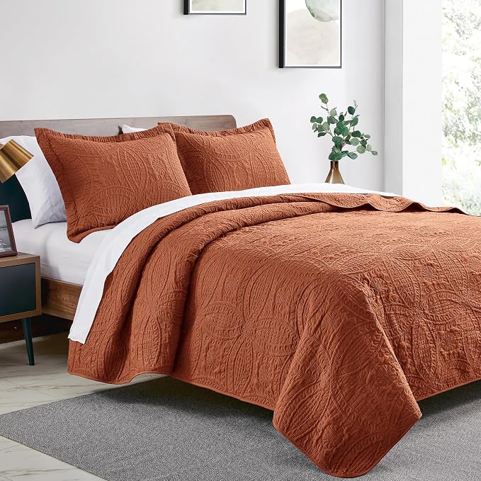 Love's cabin King Size Quilt Set Umber Bedspreads - Soft Bed Summer Lightweight Bedspread Comforter - Modern Style Coin Pattern Coverlet for All Season - 3 Pieces (1 Quilt, 2 Pillow Shams)