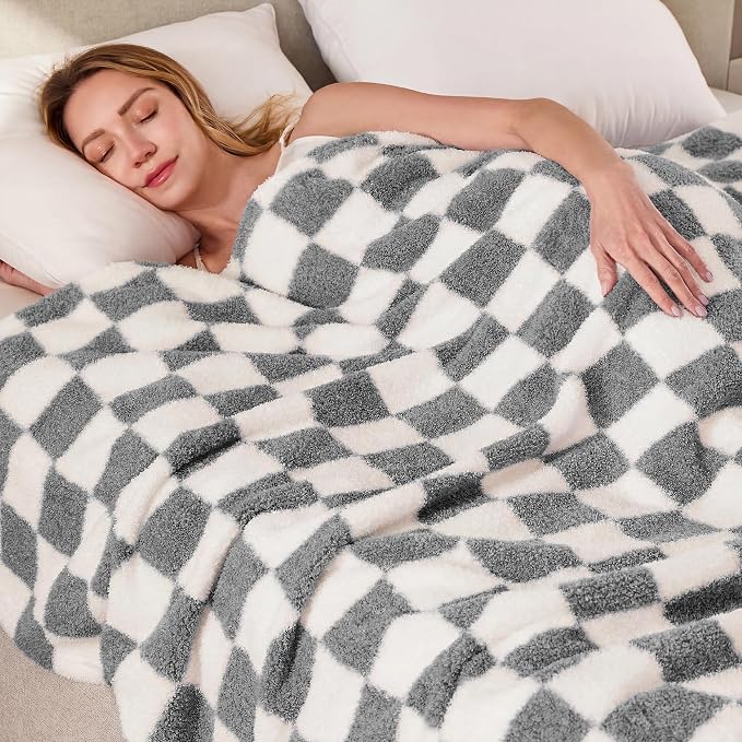 Gray Checkered Throw Blanket, Soft Plush Microfiber Fleece Blanket for Couch Sofa Travel, Cozy Decorative Home Blanket, All Season, 50x70 Inches