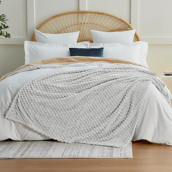 EXQ Home Gentle Soft Fleece Throw Blanket – Cozy Lightweight 3D Imitation Turtle Shell Jacquard Blanket for Couch Bed – All-Season Warm Fuzzy Flannel Blanket for Women Mom Her Gift(50"x60",Light Grey)