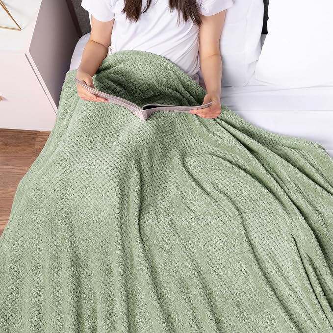 PAVILIA Sage Green Fleece Throw Blanket for Couch Sofa Bed, Soft Fuzzy Waffle Jacquard Microfiber, Warm Lightweight Fade-Resistant Decorative All Season Throw, 60x80 Twin