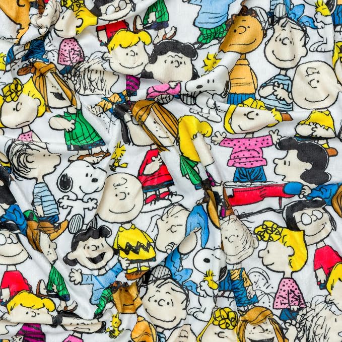Silver Buffalo Peanuts Snoopy, Fleece Throw Blanket, 45x60in | Charlie Brown, Lucy, Linus, Sally and Woodstock, Soft and Cozy, 185 GSM