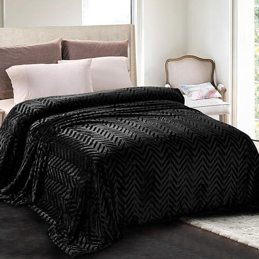 Whale Flotilla Flannel Fleece Bed Blanket Twin Size, Black | Lightweight Breathable Soft Bedspread, Plush Fluffy Coverlet Chevron Design Decorative Blanket for All Season, 60x80 Inch