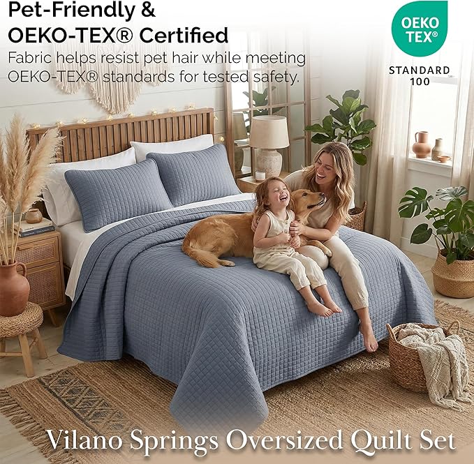 Southshore Fine Living, Inc. Twin Quilt Set, Quilted Blue Bedspread Twin/XL Quilt with Matching Pillow Sham, Soft Microfiber, Lightweight Coverlet Set, Easy Care, Machine Washable, Slate Blue