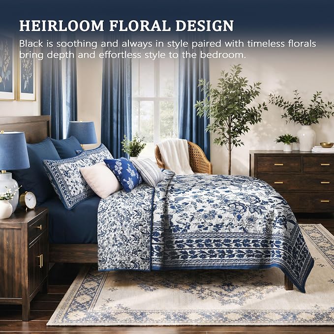 FLYMME Blue and White Vintage Floral Quilt Set Full/Queen Size, 3-Piece Classic Reversible Bedspread Coverlet with 2 Pillow Shams, Lightweight Botanical Bedding Set for All Season