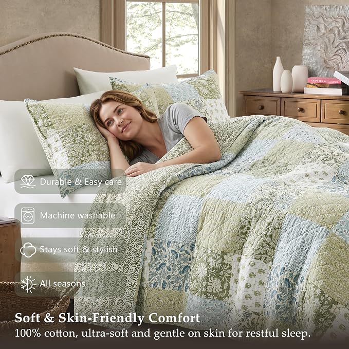 WDCOZY 100% Cotton Reversible Patchwork Quilt Queen Size, Lightweight Farmhouse Vintage Shabby Chic Bedding Set with 2 Pillow Shams, Green Floral Printed Pattern Bedspread Coverlet for All Seasons