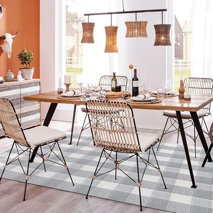 SEEKSEE Buffalo Plaid Rug 4' x 6' Gray and White Large Front Door Mat, Layering Area Rug, Washable Rug for Outdoor Patio Entryway Indoor Living Room Kitchen Dining Room Decor