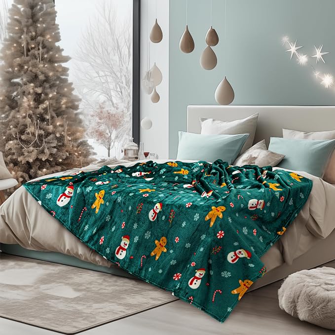 PAVILIA Christmas Gingerbread Throw Blanket | Green Holiday Christmas Fleece Blanket | Soft, Plush, Warm Winter Cabin Throw, 50x60 (Green Gingerbread)